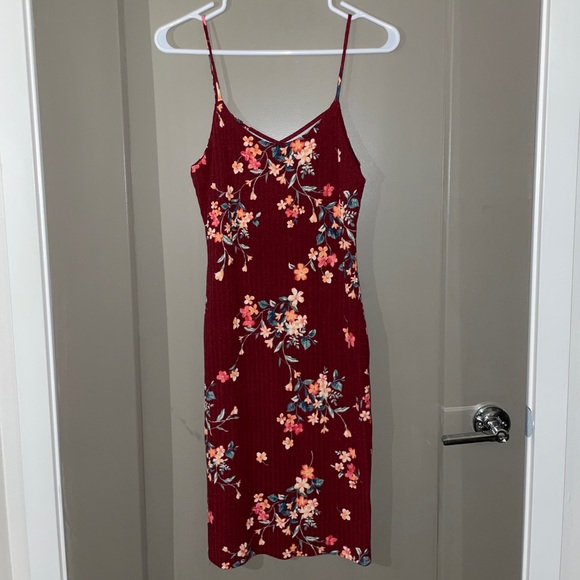 Floral Burgundy dress - Picture 1 of 6